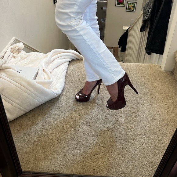 Neiman Marcus Heels - Picture 8 of 8